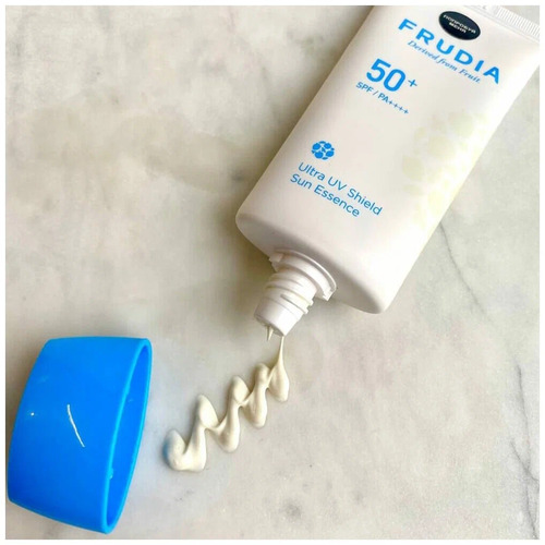 FRUDIA Крем-эссенция с ультра защитой от солнца SPF50+/PA++++ Ultra UV Shield Sun Essence 50 гр