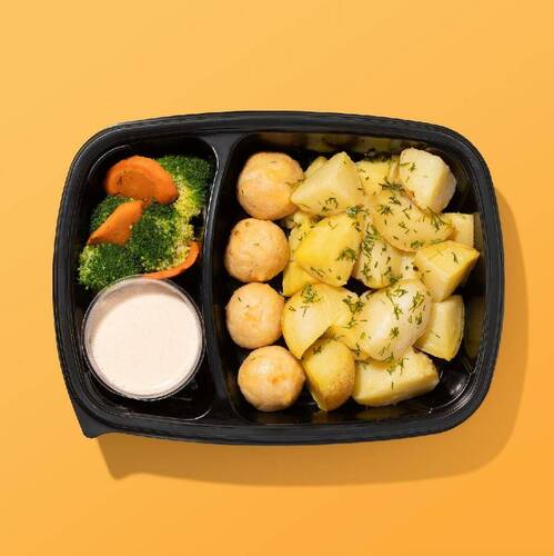 Tasty, Чикен-болы с бэйби картофелем, хрустящими брокколи и морковью с фирменным соусом, 330 гр