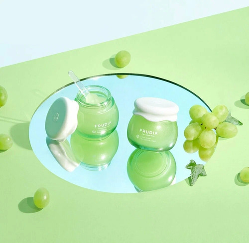 FRUDIA Крем для лица Себорегулирующий с экстрактом винограда, Green Grape Pore Control Cream 55 гр