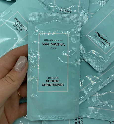  VALMONA Кондиционер для волос УВЛАЖНЕНИЕ, Recharge Solution Blue Clinic Conditioner 10 мл