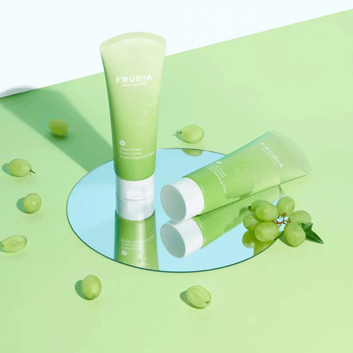 FRUDIA Пенка-скраб для умывания с экстрактом винограда, Green Grape Pore Control Scrub