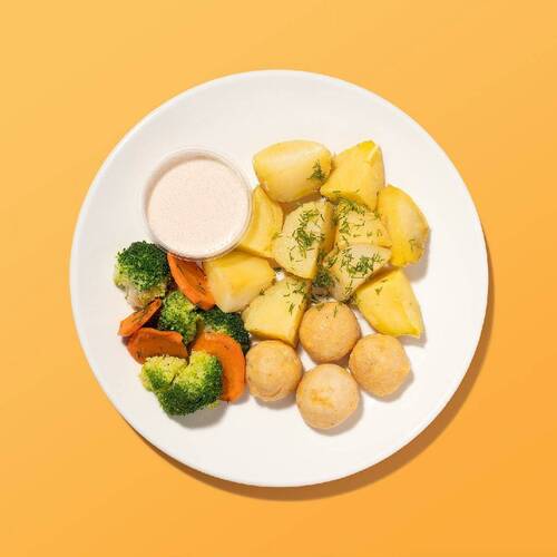 Tasty, Чикен-болы с бэйби картофелем, хрустящими брокколи и морковью с фирменным соусом, 330 гр