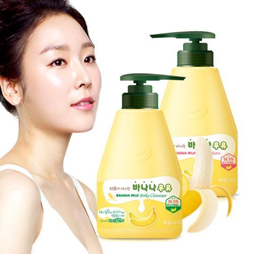 Welcos Kwailnara Banana Body Lotion, Лосьон для тела с банановым молоком 560 мл