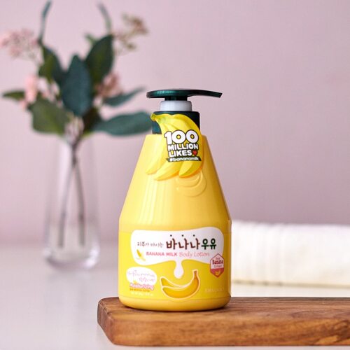 Welcos Kwailnara Banana Milk Body Cleanser, Гель для душа с банановым молоком 560 мл
