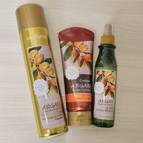 Welcos Confume Argan Treatment Spray, Лак для укладки волос с аргановым маслом 300 мл